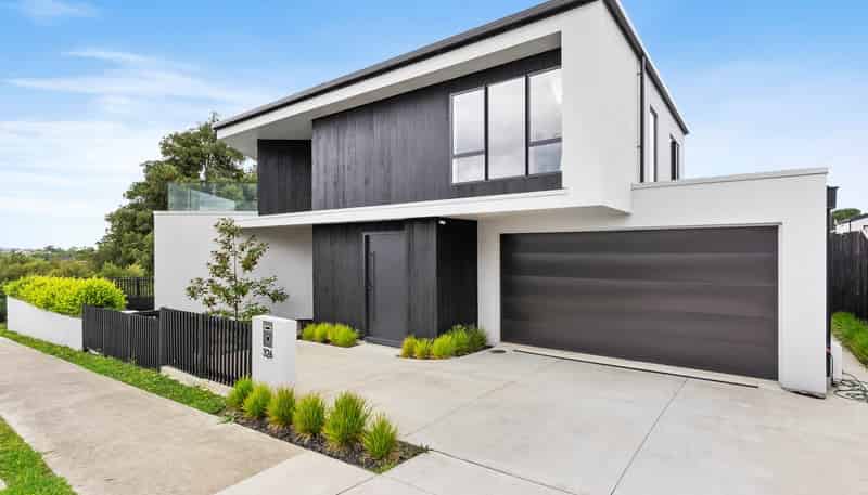 326 Flat Bush School Road, Flat Bush