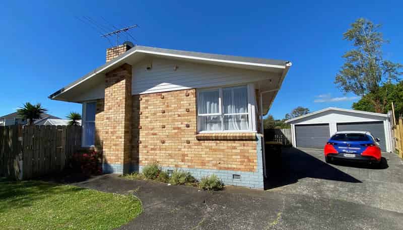 14 Gossamer Drive, Pakuranga Heights