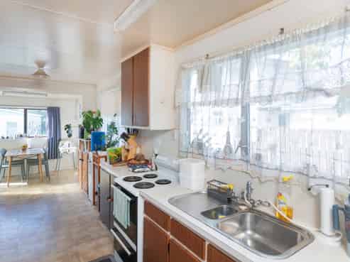 244 Lytton Road, Elgin