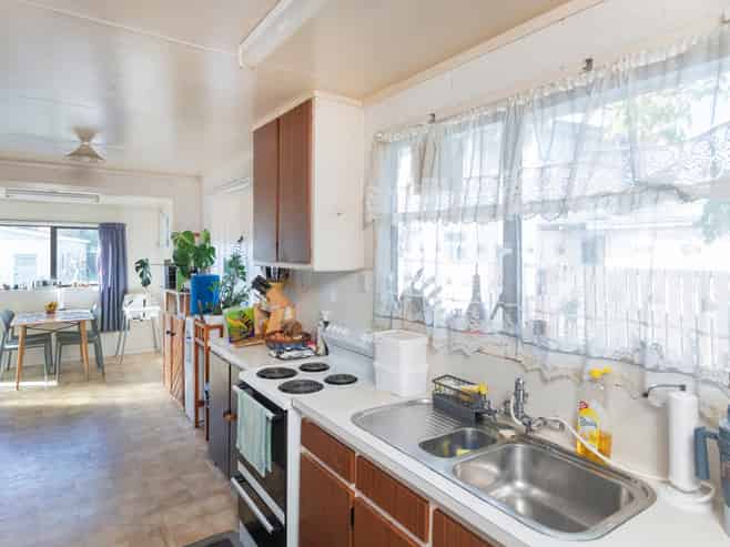 244 Lytton Road, Elgin