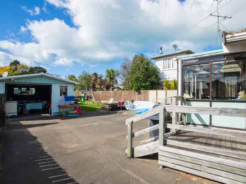 244 Lytton Road, Elgin