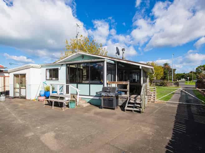 244 Lytton Road, Elgin