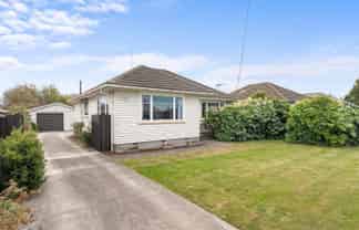 120 Springs Road, Hornby