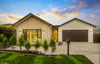 41 Surf View Crescent, Red Beach