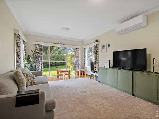 86 Valley Road, Mount Eden