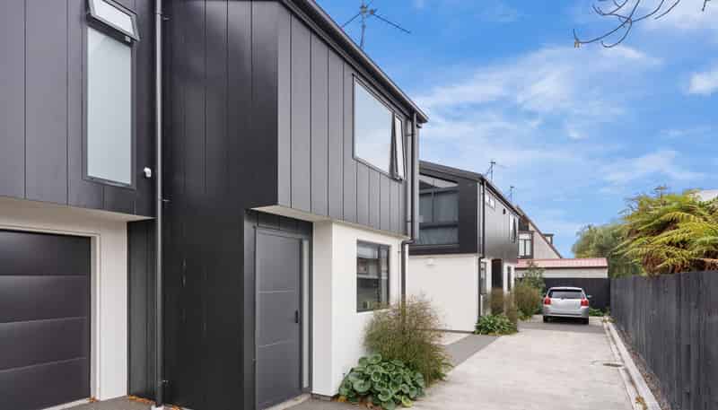 16B Champion Street, Saint Albans