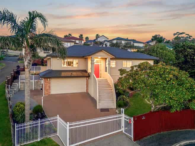 32 Canary Place, Unsworth Heights