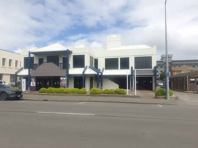 Large floor space (875sqm) being offered for lease