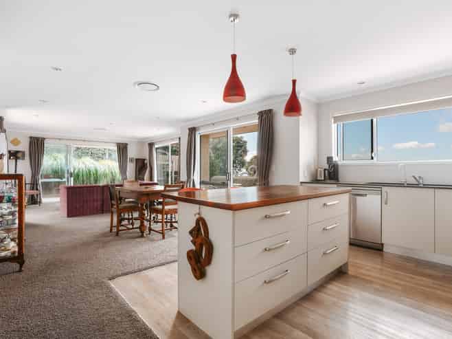 17 Lynley Park Drive, Omokoroa