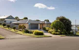 17 Lynley Park Drive, Omokoroa