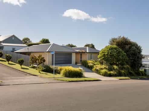 17 Lynley Park Drive, Omokoroa