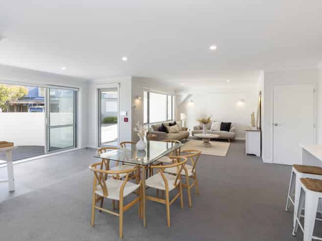 2/8 Ballance Street, Waimairi Beach