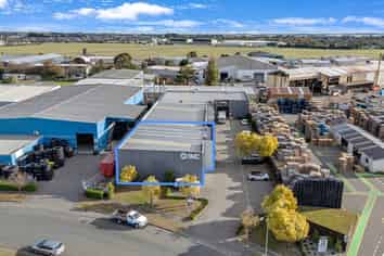 Tidy Unit, Well-Priced and Ready