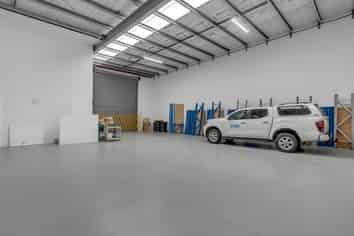 Tidy Unit, Well-Priced and Ready