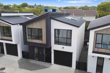 11B Norman Lesser Drive, Saint Johns