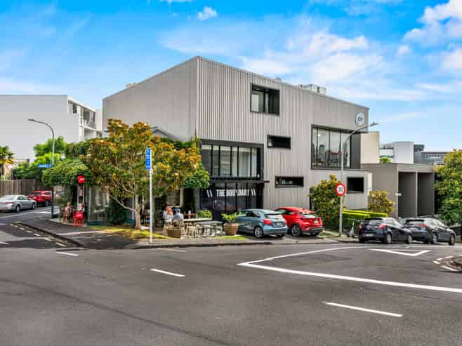 Freemans Bay Standout - Rarely Available