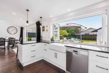 12 Cross Street , Regent