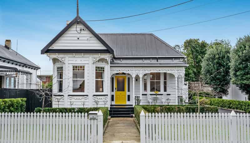 12 Cross Street , Regent