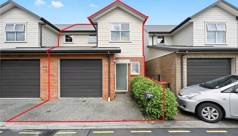 59 Chiefs Court, Hamilton East