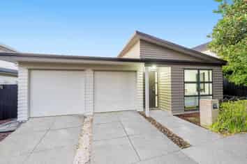 16 Waiarohia Place, Hobsonville