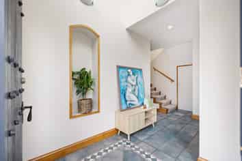 2/155 Yaldhurst Road, Upper Riccarton