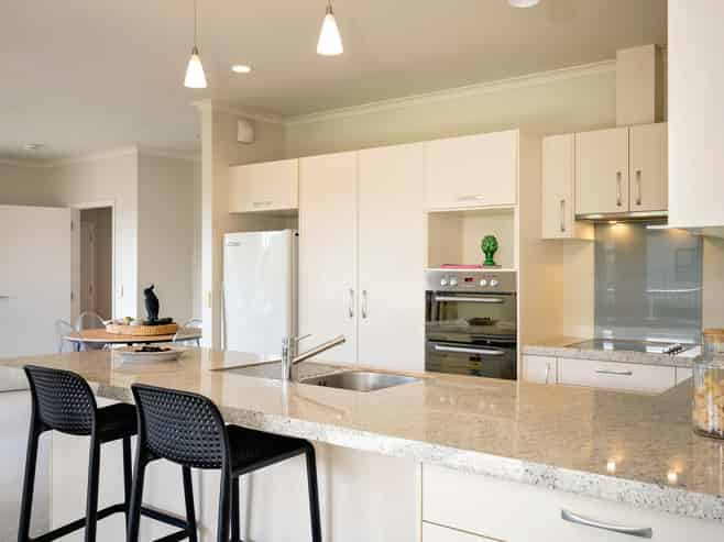 25 Arbuckle Road, Frimley