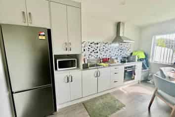 29 Dawson Road, Otara