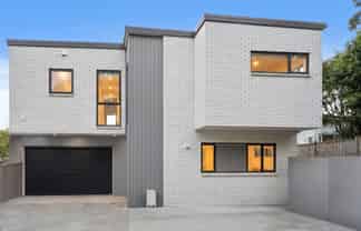 242D St Andrews Road, Epsom