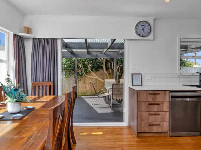 8A Denby Crescent, Tikipunga