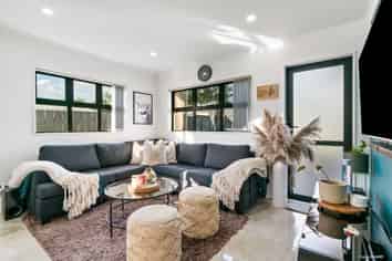 15a Seaward Place, Wattle Downs