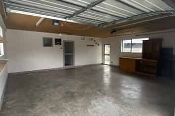 90 Solway Crescent, Solway