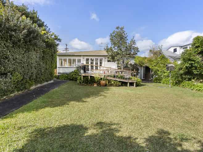 2 Cremorne Street, Herne Bay