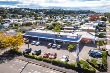 High-Profile 385m² Retail Opportunity