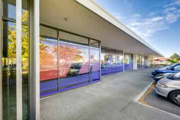 High-Profile 385m² Retail Opportunity