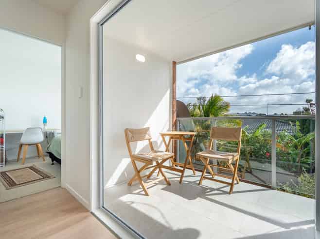 16/83 Lake Road, Devonport