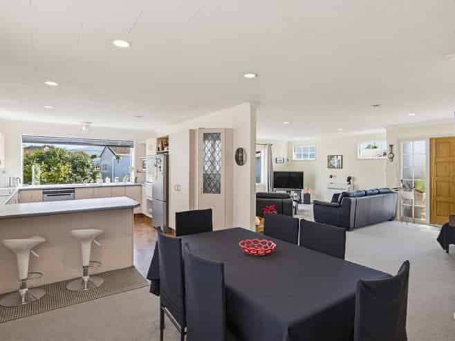 6 Teoti Street, Paraparaumu Beach