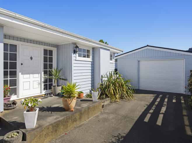 6 Teoti Street, Paraparaumu Beach