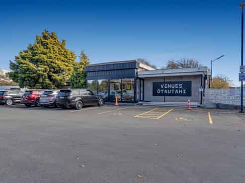 Modern Office Space with Ample Parking