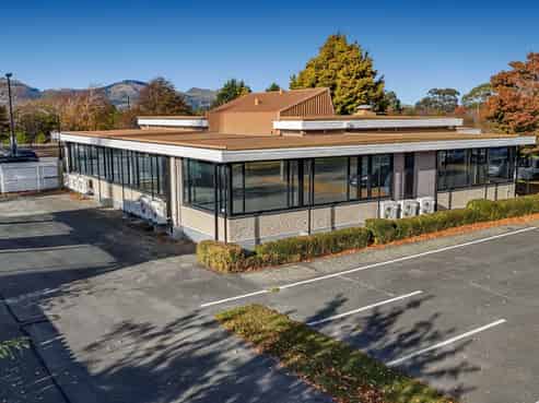 Modern Office Space with Ample Parking