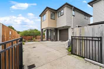 14B Evans Road, Weymouth