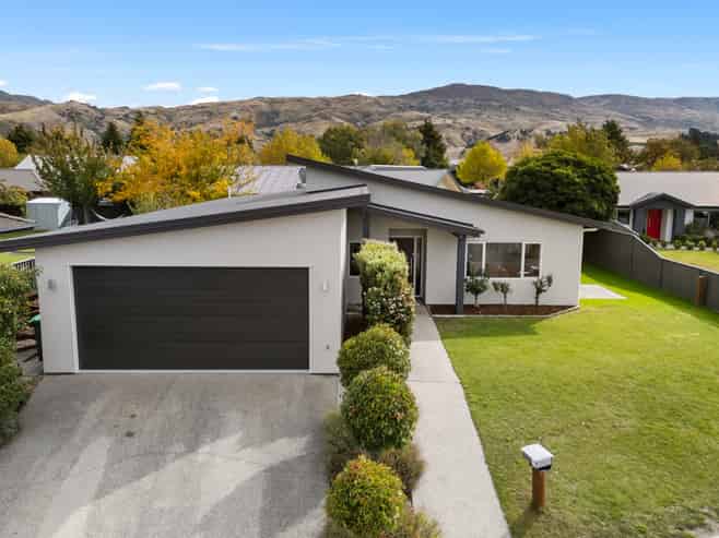 6 Crabbe Place, Cromwell