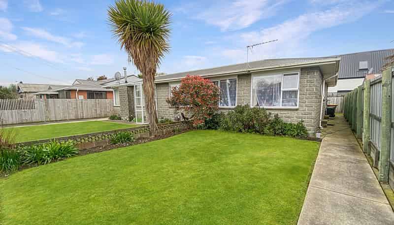 2/8 Dover Street, Saint Albans