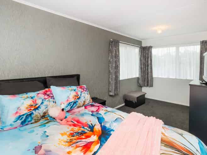 32 Leander Place, Milson