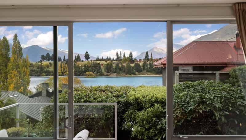 2/23 Adelaide Street, Queenstown Central