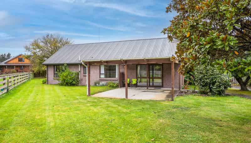 4 High street, Sefton