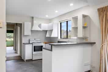 4 High street, Sefton