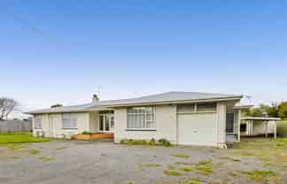 28 Camberwell Road, Hawera