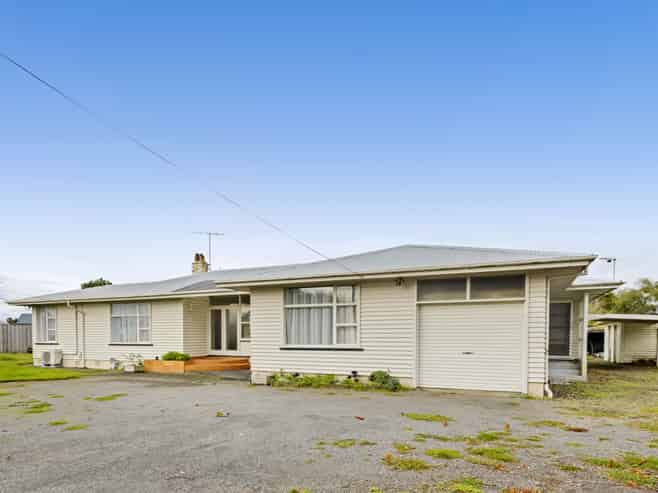 28 Camberwell Road, Hawera