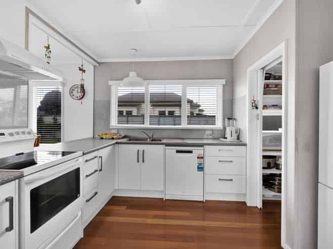 28 Camberwell Road, Hawera