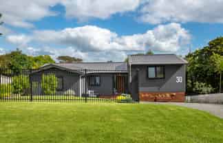 30 Bay Vista Drive, Red Beach